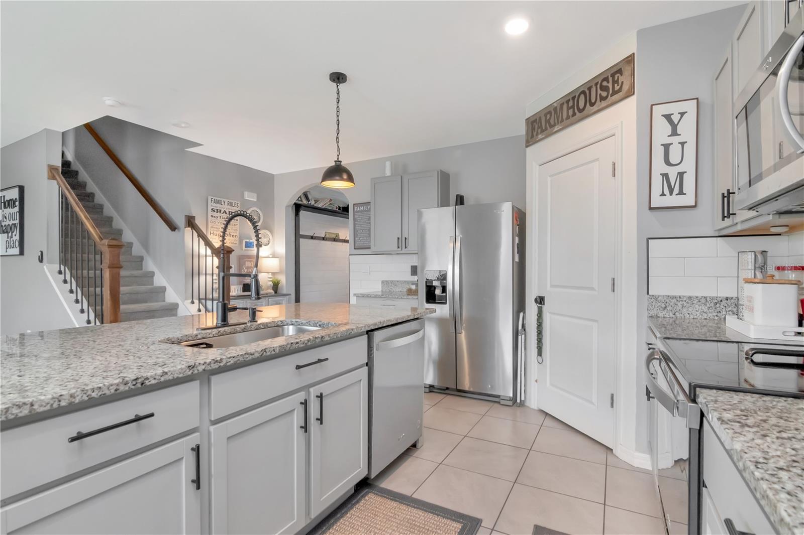 ASHBERRY VILLAGE - Residential