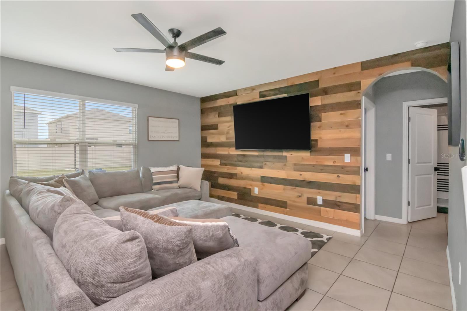 ASHBERRY VILLAGE - Residential