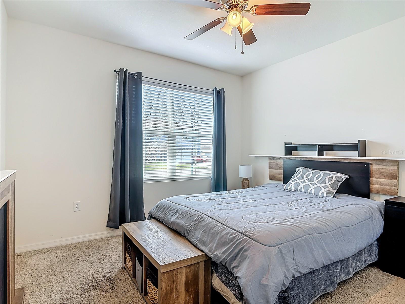 LAKE GLEASON RESERVE - Residential