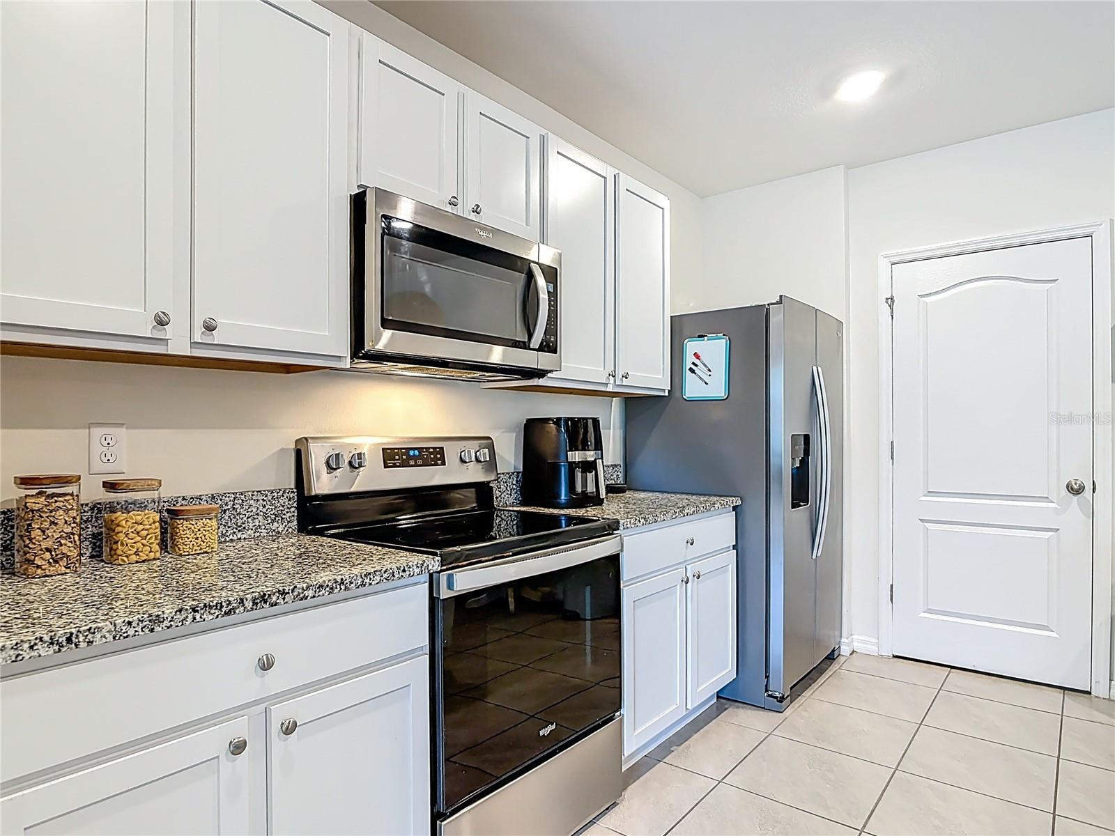 LAKE GLEASON RESERVE - Residential