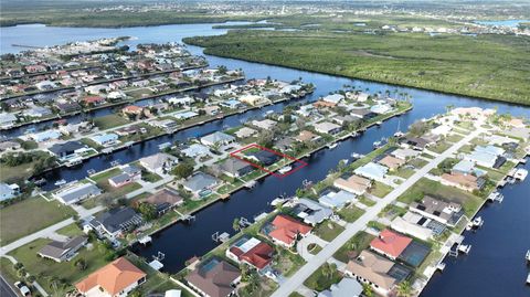 A home in PORT CHARLOTTE