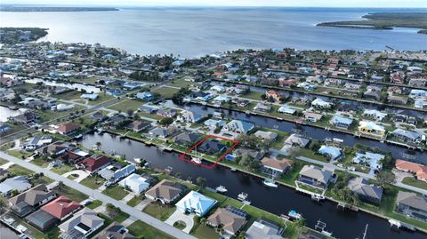 A home in PORT CHARLOTTE