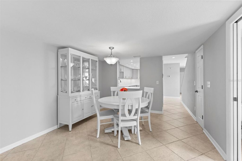 Photo of 3010 W Grovewood Court #D, Tampa, FL 33629 (MLS # TB8424556)