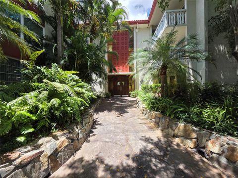 1012 PEARCE DRIVE 304 CLEARWATER FL 33764