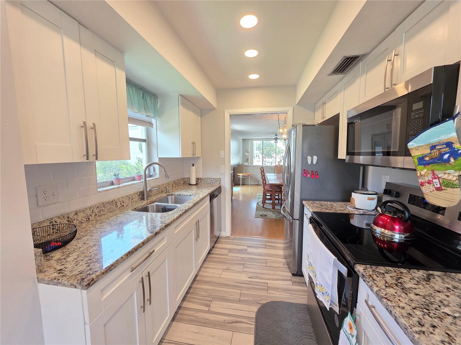 SEVILLE CONDO 4 - Residential