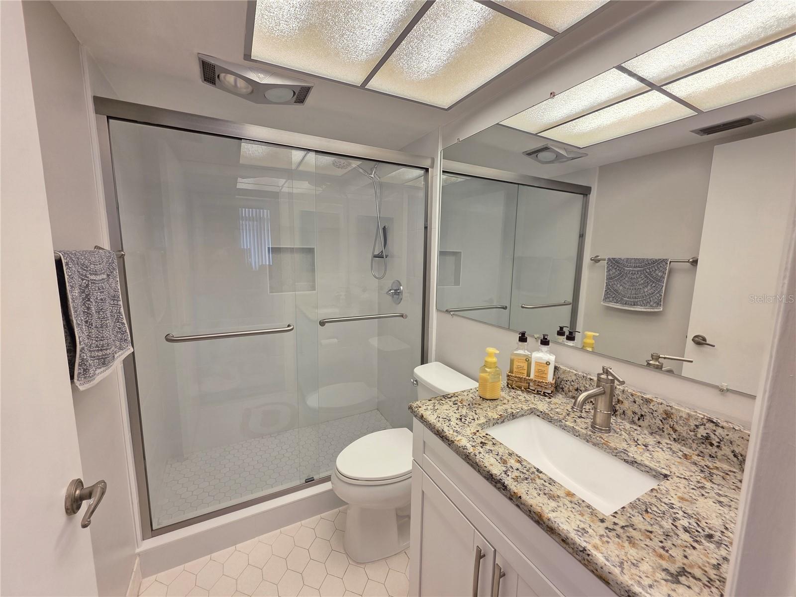 SEVILLE CONDO 4 - Residential