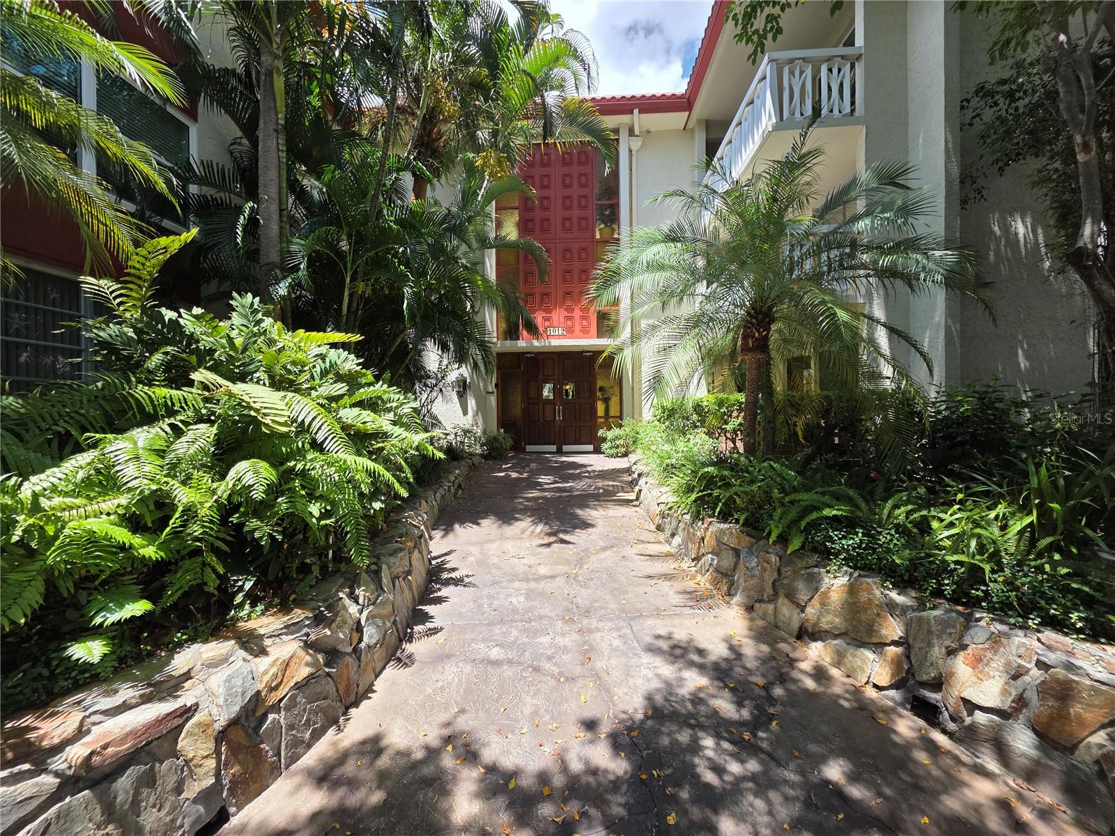 SEVILLE CONDO 4 - Residential