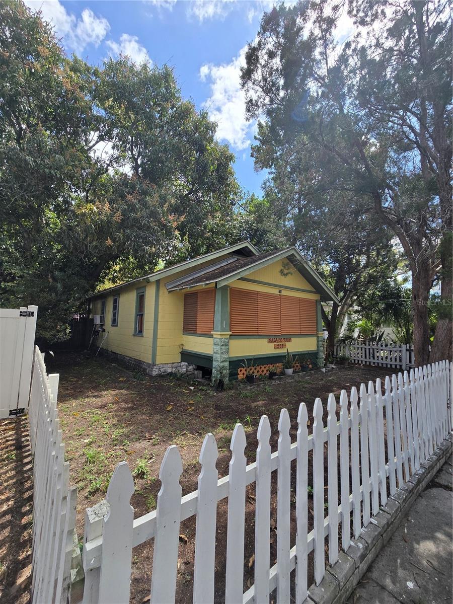 HARVEYS - Residential