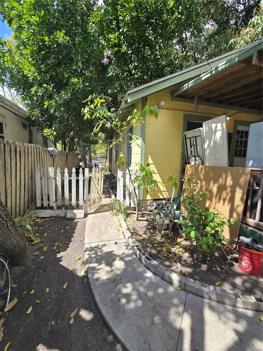 HARVEYS - Residential