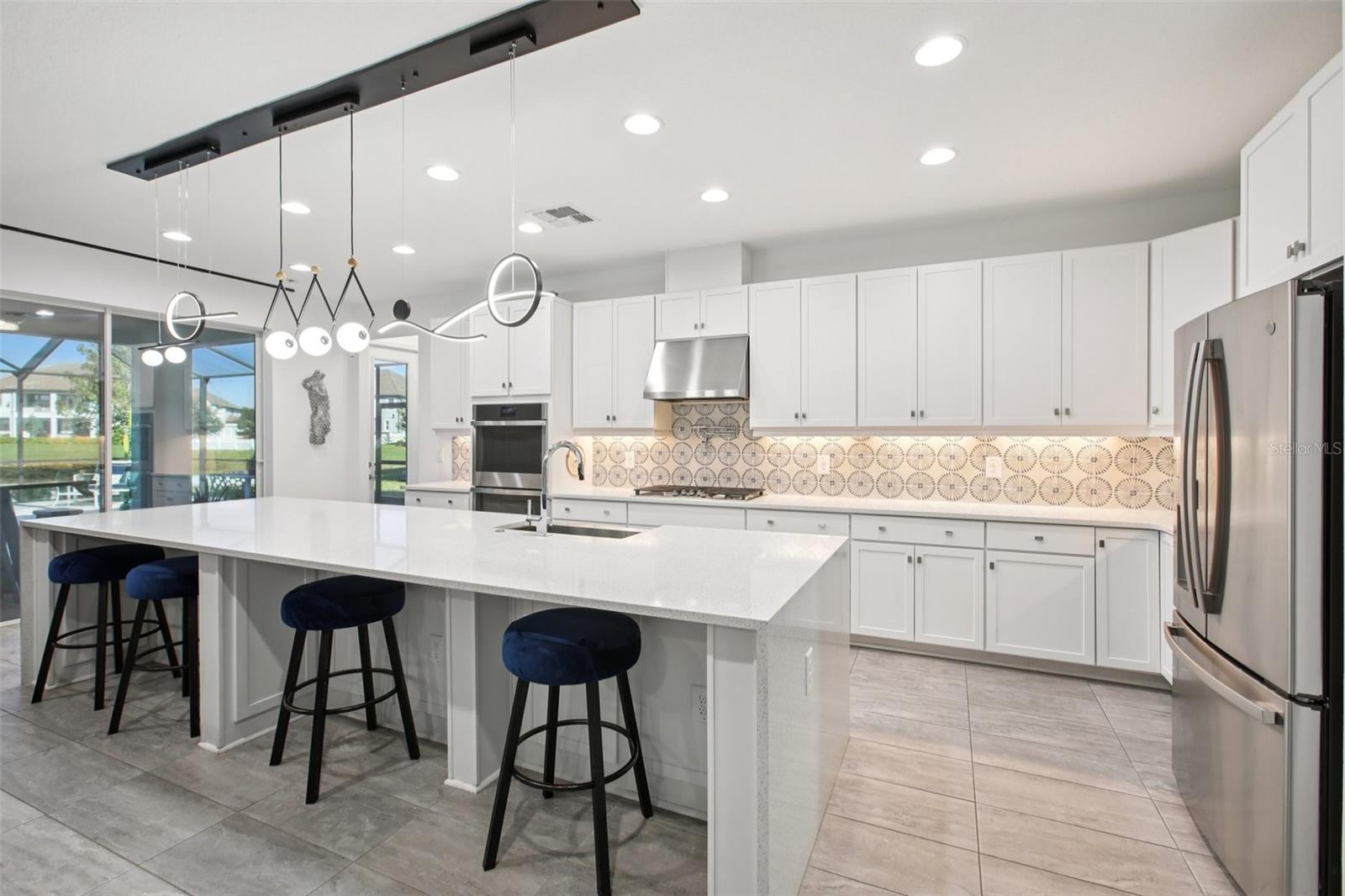 7135 GRAYBROOK DRIVE