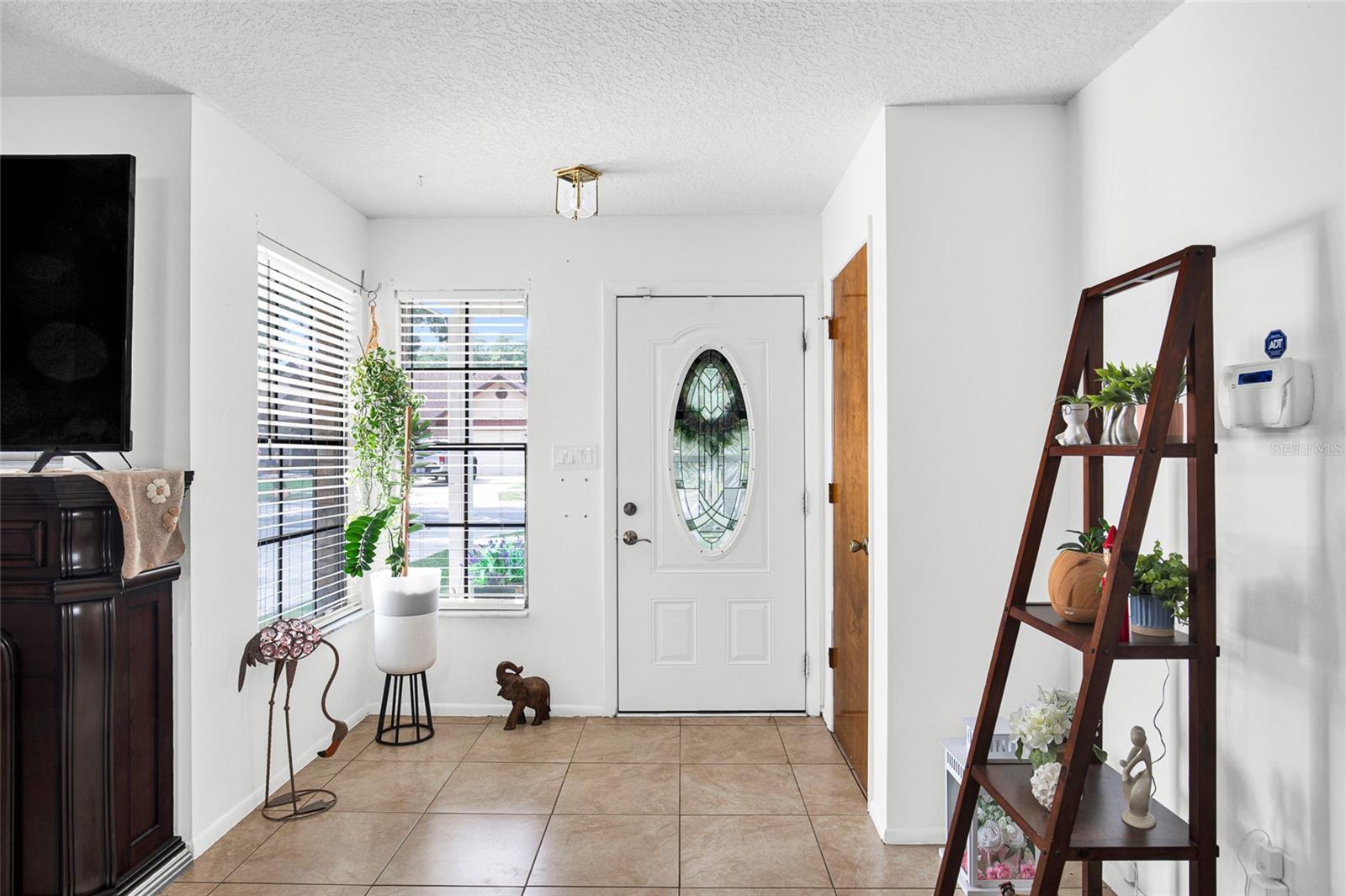 7261 ABBEY LANE