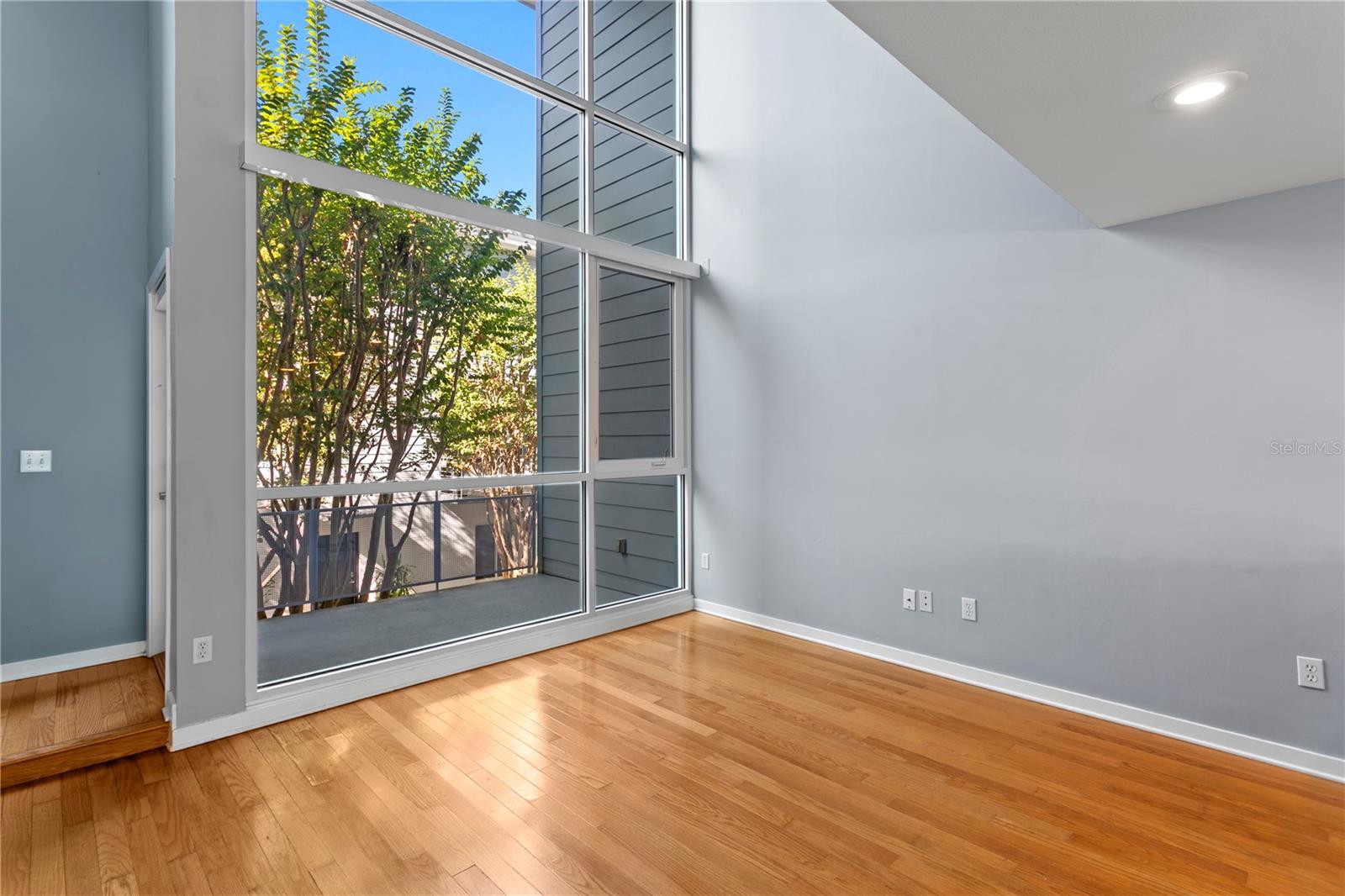 CHARLES COURT - Residential