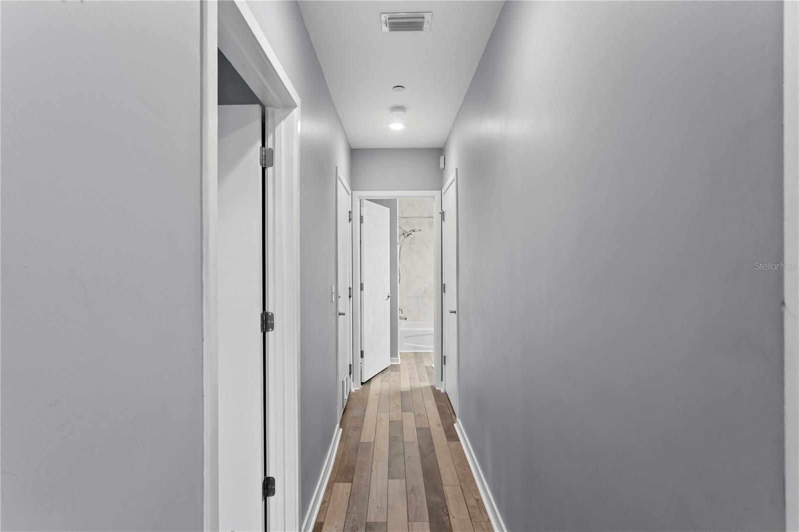 CHARLES COURT - Residential