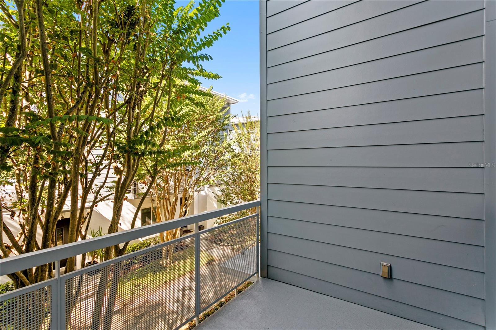 CHARLES COURT - Residential