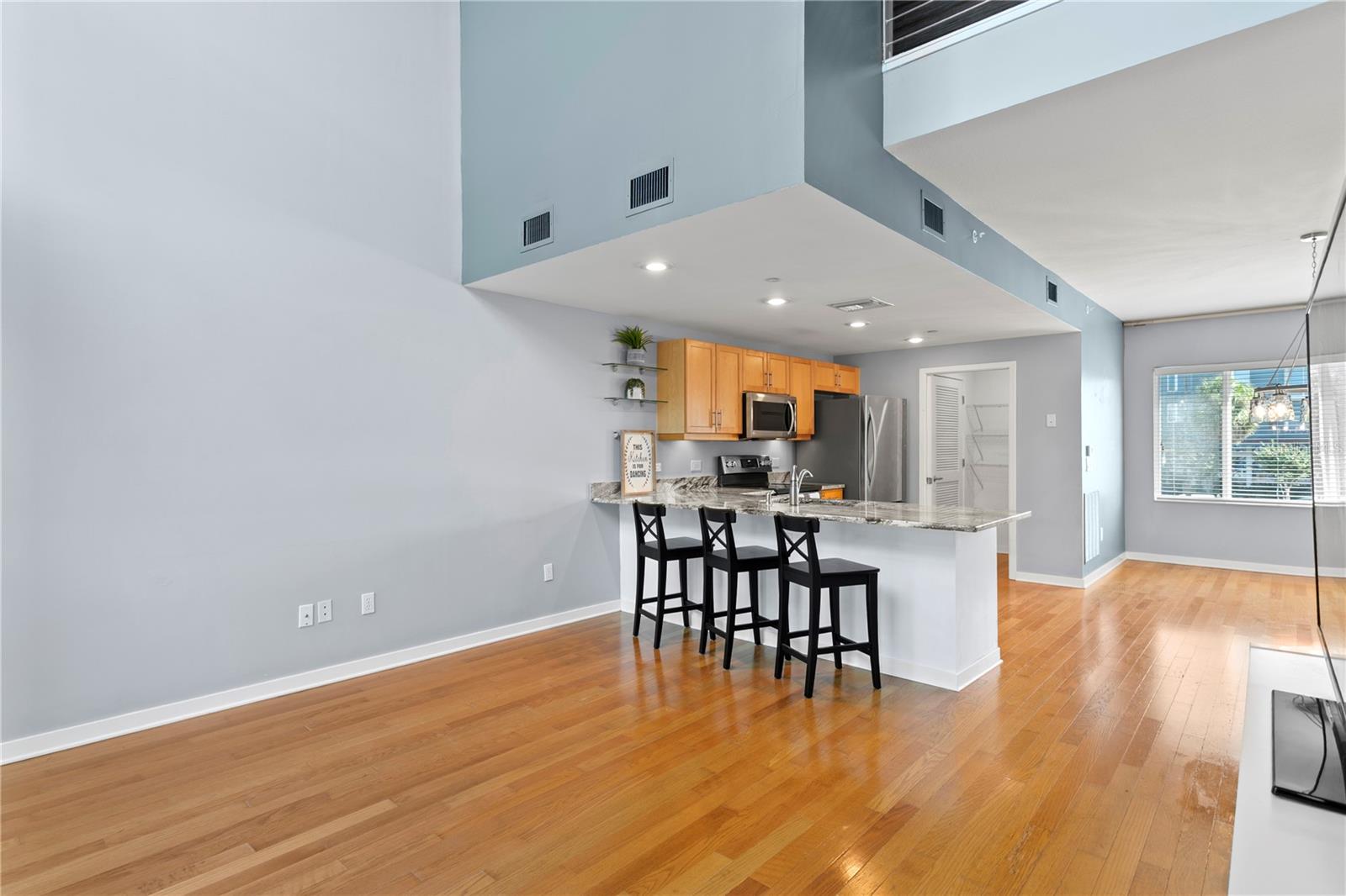 CHARLES COURT - Residential