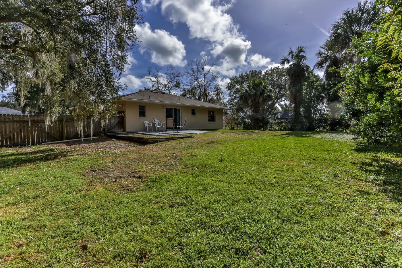 Florida Shores 01 - Residential