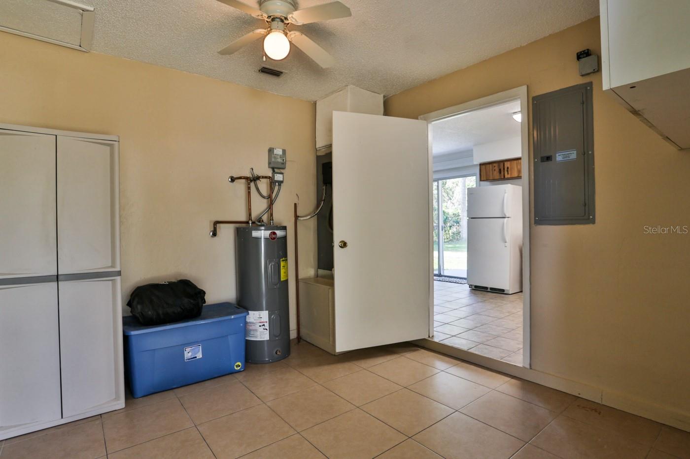 Florida Shores 01 - Residential