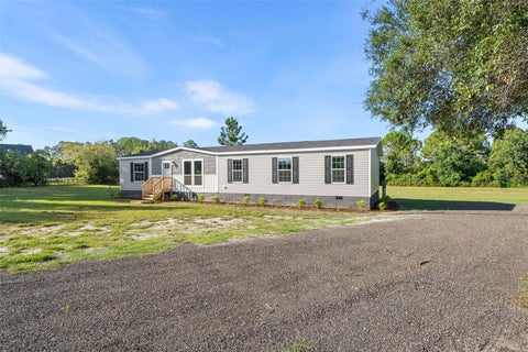 Tiny photo for 12610 SE 115 Street, Ocklawaha, FL 32179 (MLS # GC542987)