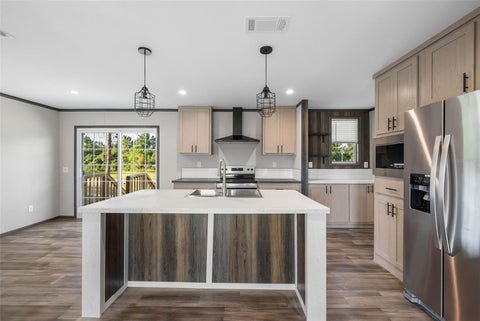 Tiny photo for 12610 SE 115 Street, Ocklawaha, FL 32179 (MLS # GC542987)