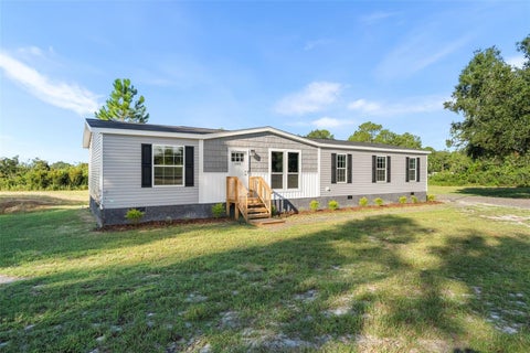 Tiny photo for 12610 SE 115 Street, Ocklawaha, FL 32179 (MLS # GC542987)