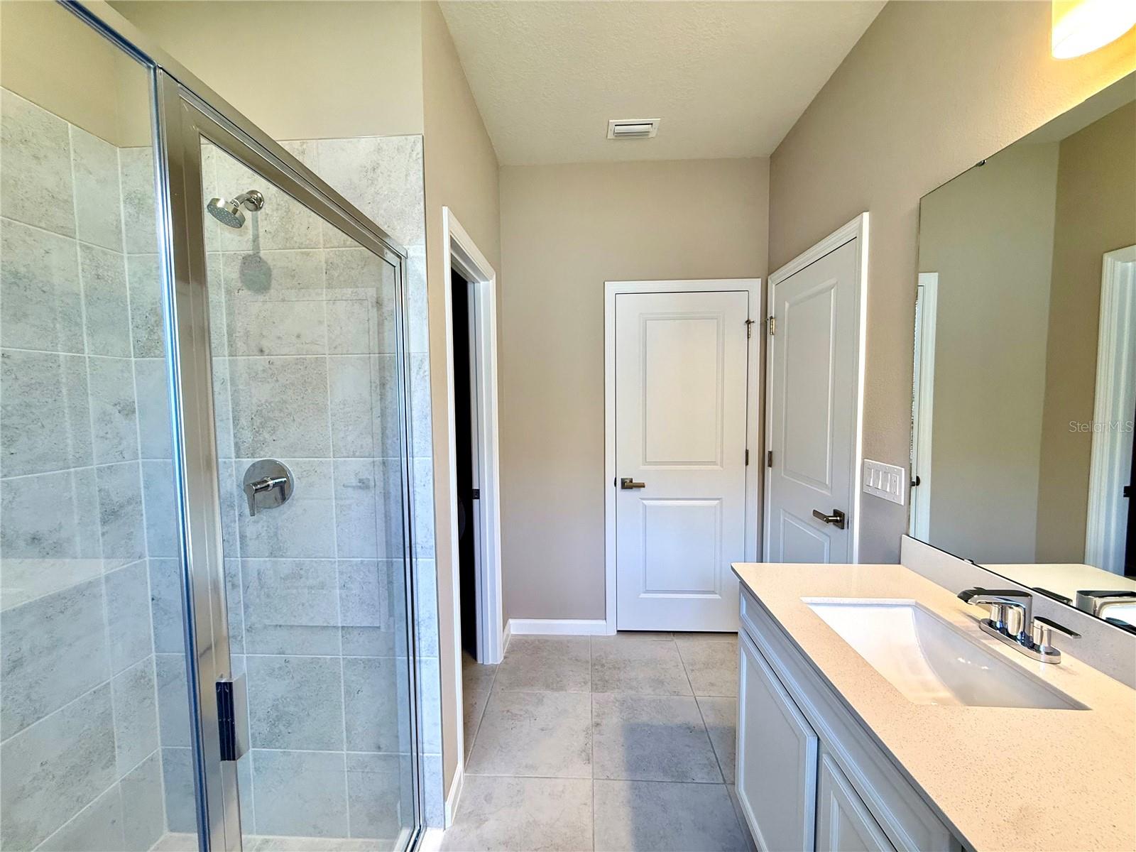 CYPRESS RDG PH 1 - Residential Lease