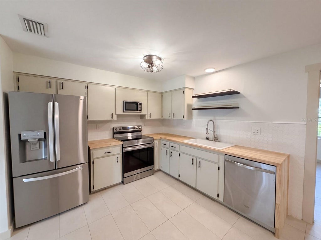 Photo of 34390 Orchid Parkway, Dade City, FL 33523 (MLS # O6448707)