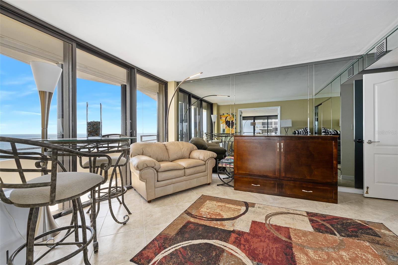 OCEAN RITZ CONDO UNIT 01 - Residential