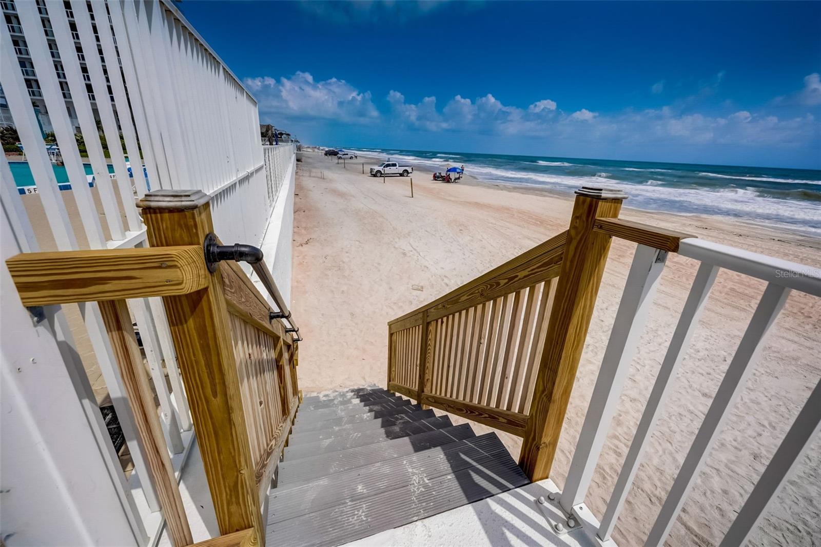 OCEAN RITZ CONDO UNIT 01 - Residential