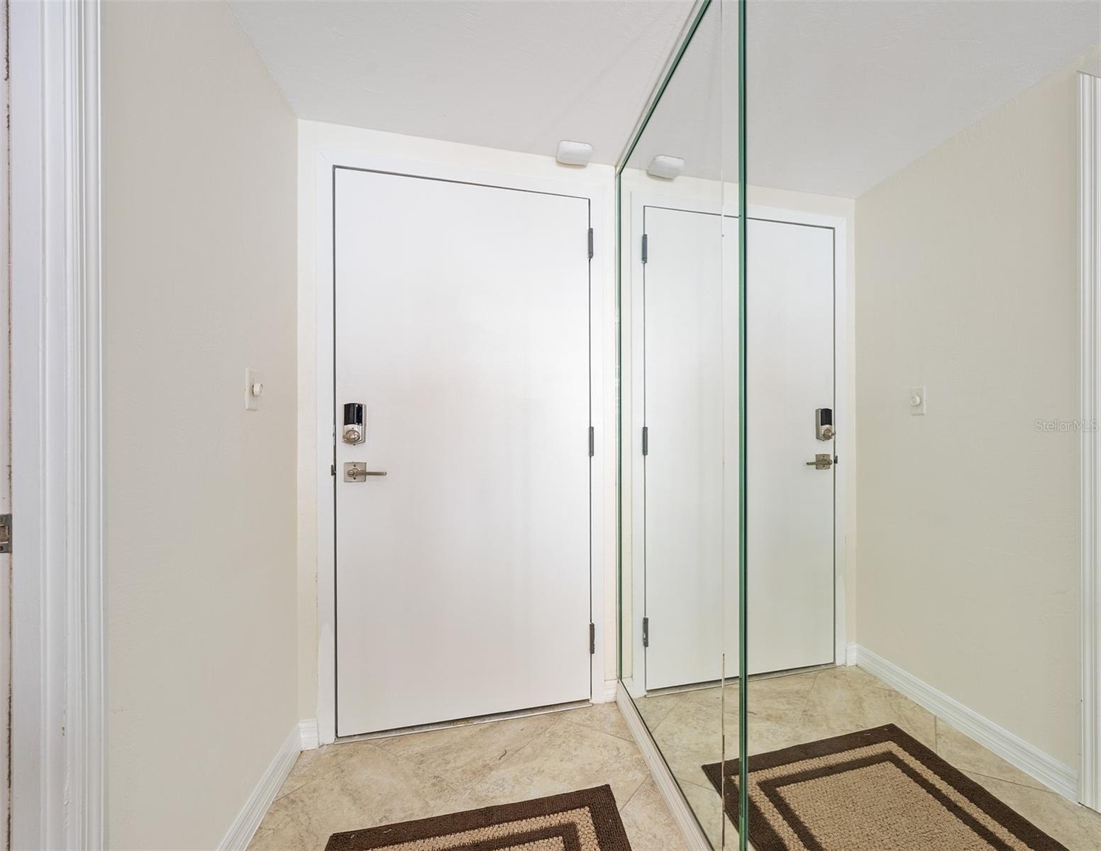 OCEAN RITZ CONDO UNIT 01 - Residential