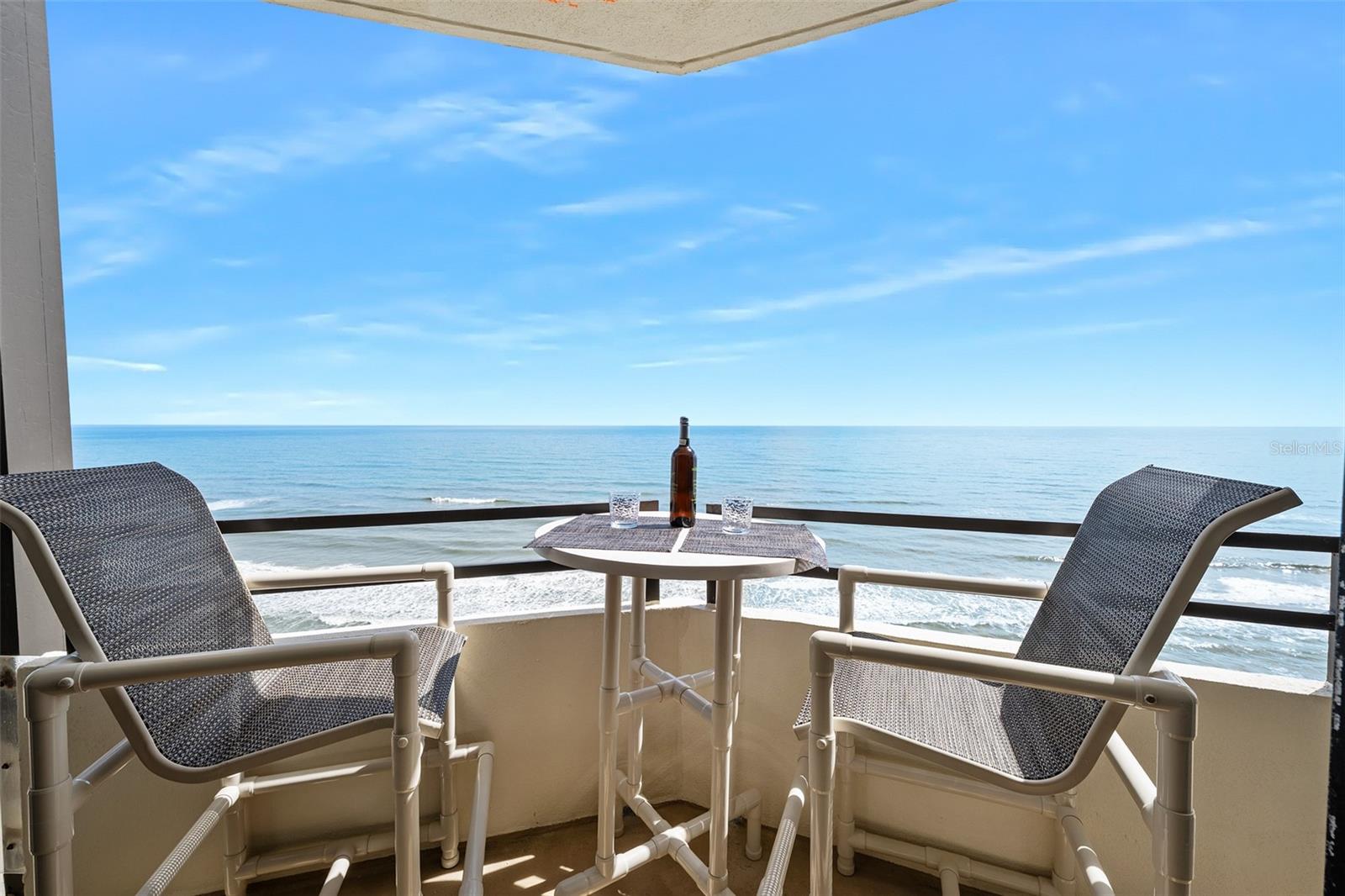 OCEAN RITZ CONDO UNIT 01 - Residential