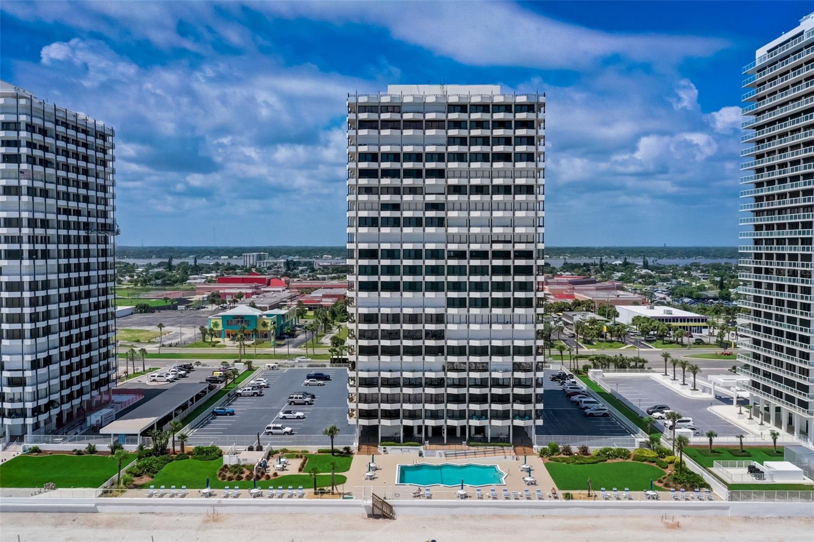 OCEAN RITZ CONDO UNIT 01 - Residential