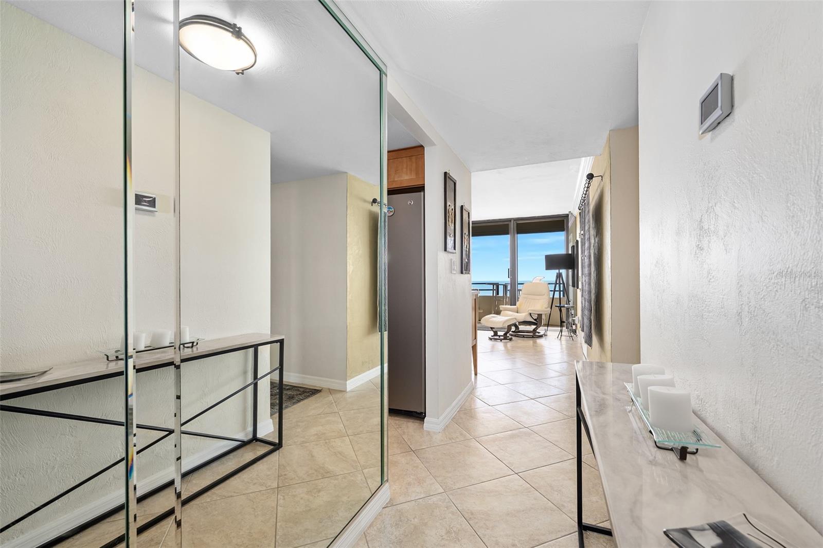 OCEAN RITZ CONDO UNIT 01 - Residential
