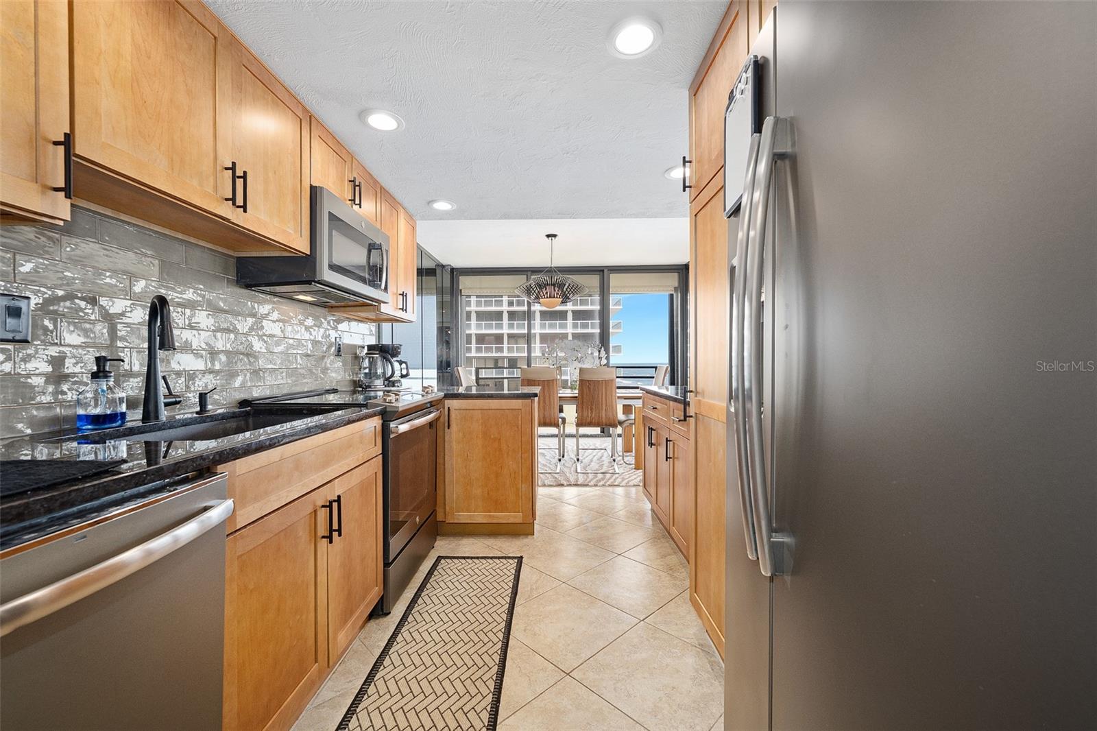 OCEAN RITZ CONDO UNIT 01 - Residential