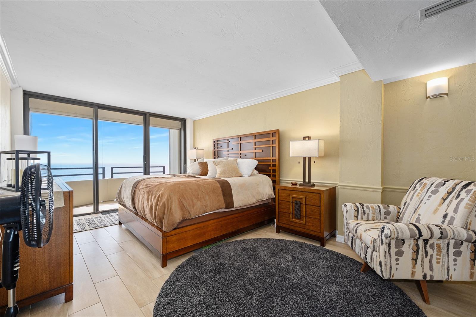 OCEAN RITZ CONDO UNIT 01 - Residential
