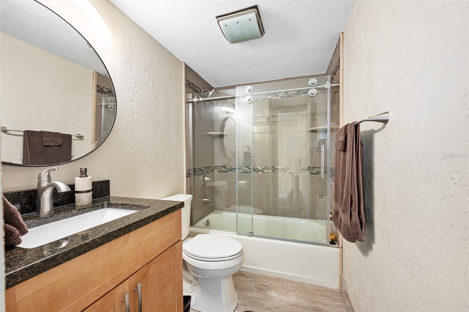 OCEAN RITZ CONDO UNIT 01 - Residential