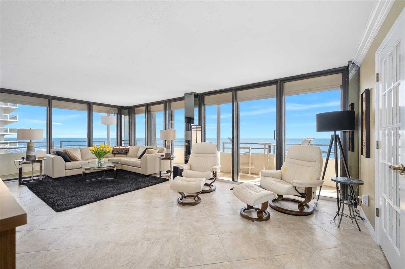OCEAN RITZ CONDO UNIT 01 - Residential