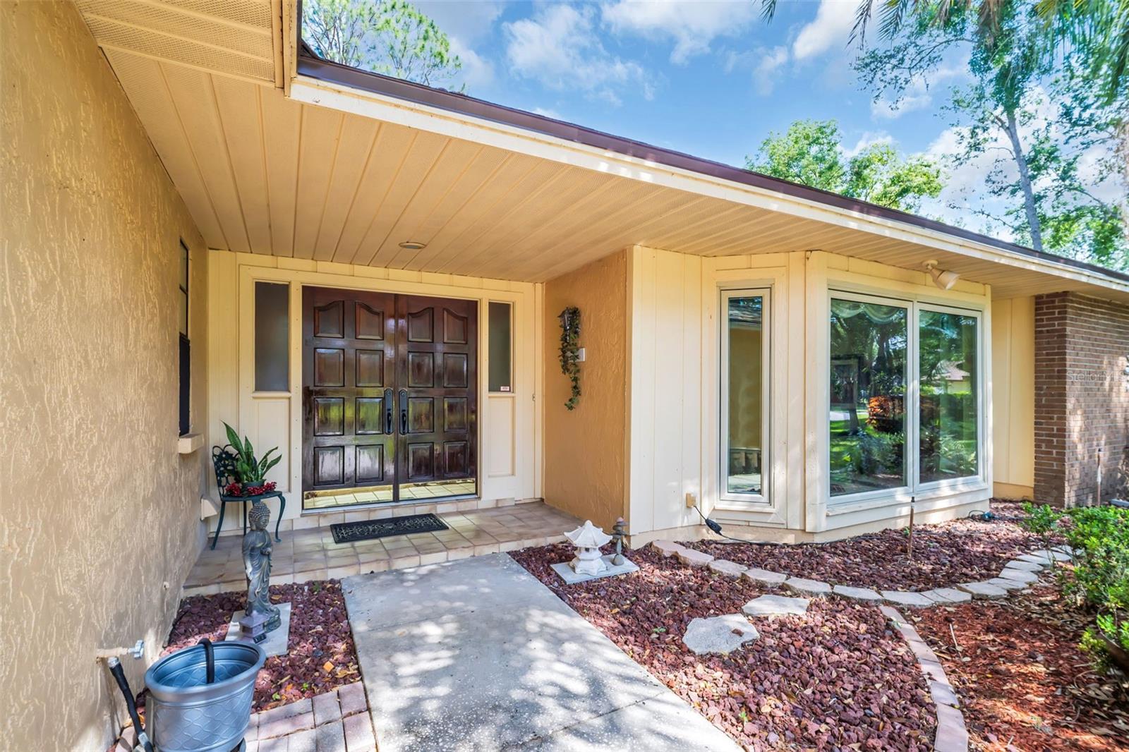 495 PALMDALE DRIVE