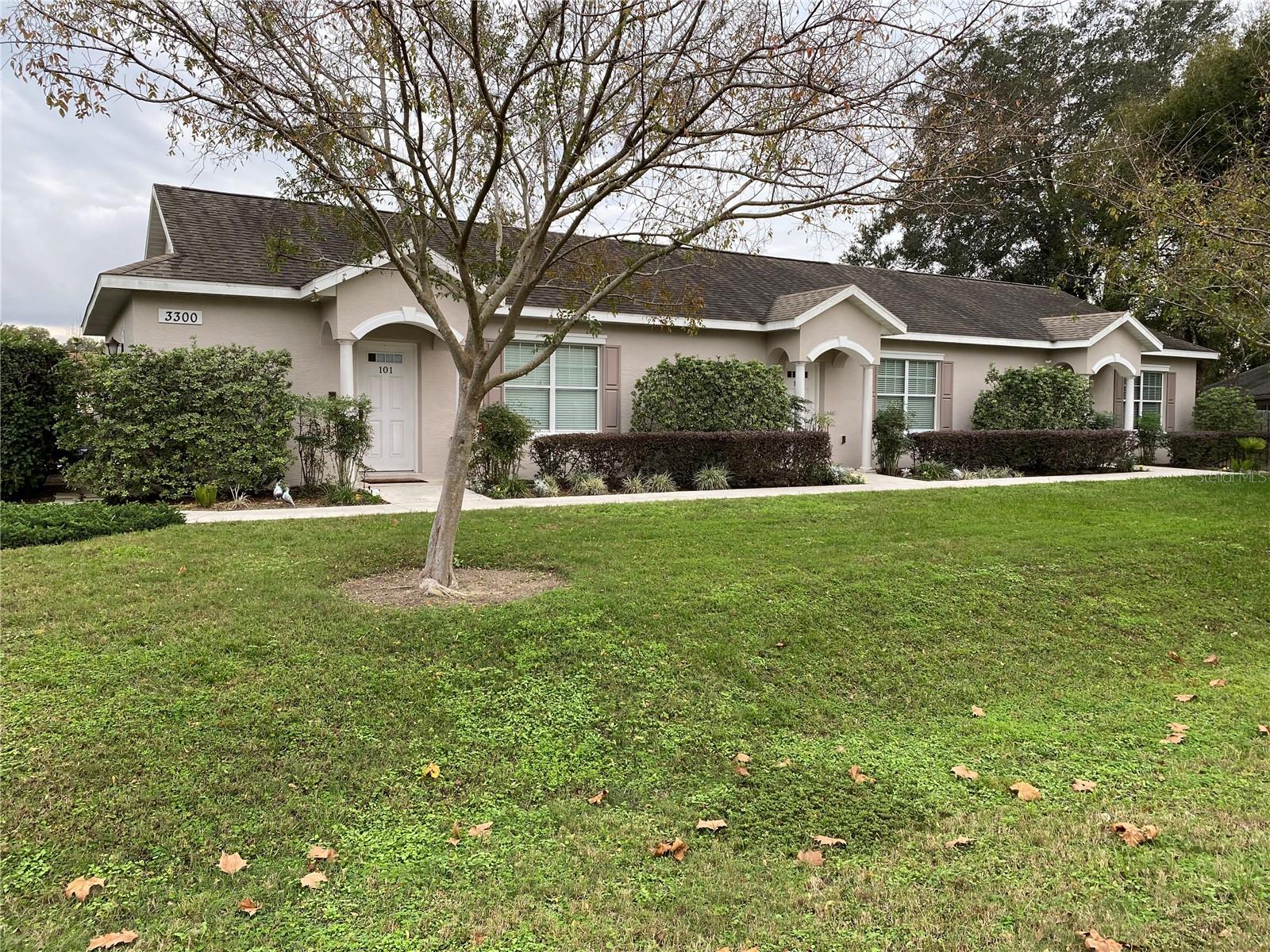 College Park 1/1 apartment. **Walking distance to College of Florida, shopping, restaurants and Paddock Mall**.To schedule a Showing or Submit an Application please visit: https://www.rpmDiversified.
Spacious one bedroom in triplex. washer/dryer, private back yard w/ covered lanai, large bathroom
with linen closet and window. high ceilings, stainless steel appliances with maple cabinets.
A beautifully maintained property. Stackable washer and dryer included. Private Parking.
All RPM Diversified residents are enrolled in the Resident Benefits Package (RBP) for $39.95/month which includes renters insurance, credit building to help boost your credit score with timely rent payments, $1M Identity Protection, HVAC air filter delivery (for applicable properties), move-in concierge service making utility connection and home service setup a breeze during your move-in, our best-in-class resident rewards program, and much more! More details upon application.
Non-Smoking Home. Renter's Insurance is required!
First and Security required to Move-In.
Our property offers deposit-free leasing using Obligo billing authorization technology (for qualified renters).
Available with no security deposit with Obligo!
There are restrictions on pets, if pets are allowed, there will be additional fees required.
By applying to lease with Real Property Management Diversified you will have to create either a pet/animal profile or a no-pet profile using our firm’s third-party screening service. Click here https://rpmdiversified.petscreening./ to start.
Please Note: We do not advertise on Craigslist. if you see this house advertised on Craigslist it is a scam.