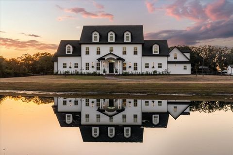 Photo of 4510 Packard Avenue, Saint Cloud, FL 34772 (MLS # O6387386)