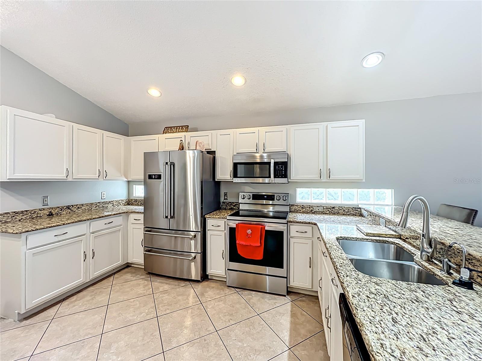 SANDY CREEK 48 117 - Residential Lease