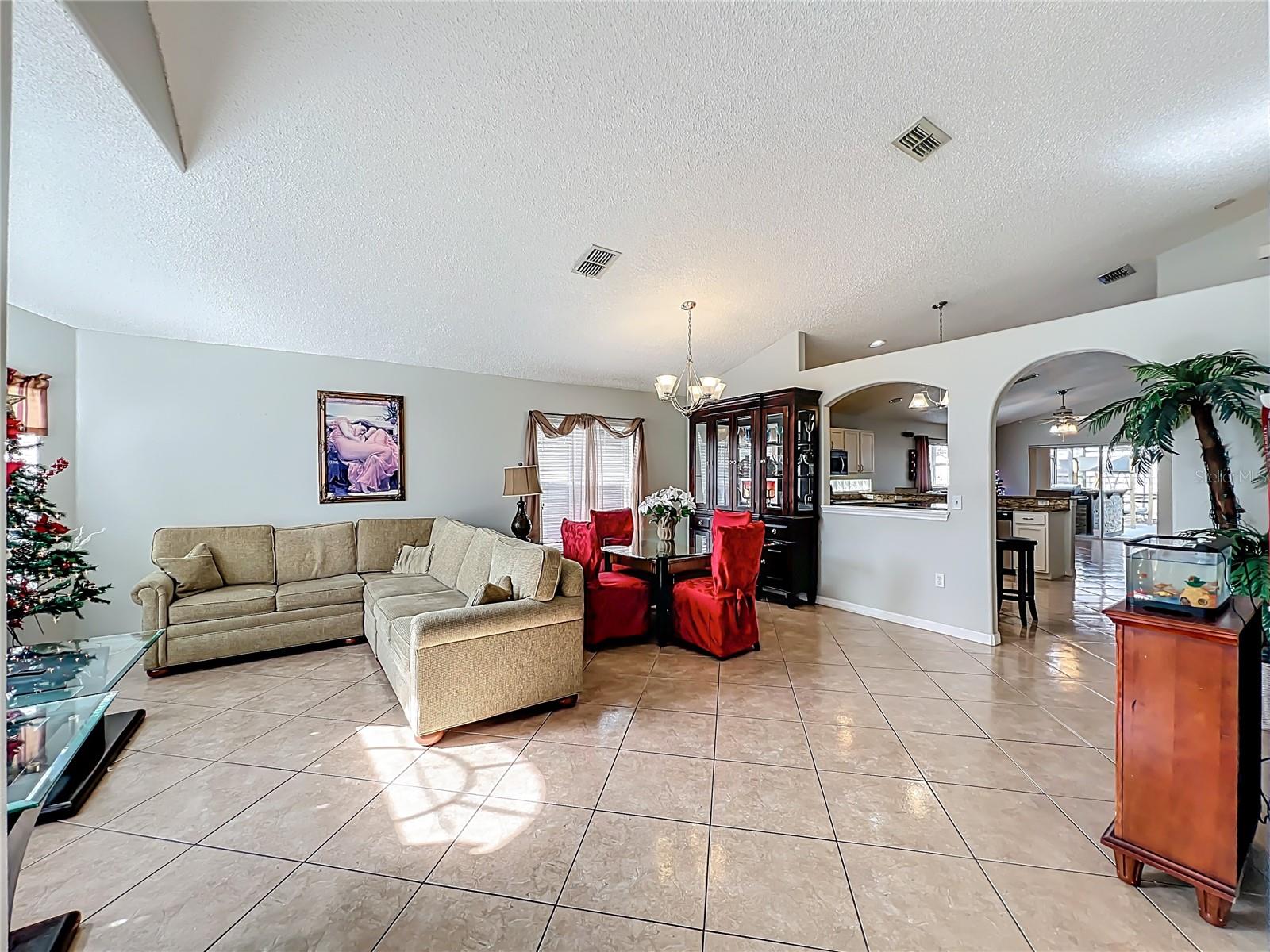 14826 LADY VICTORIA BOULEVARD