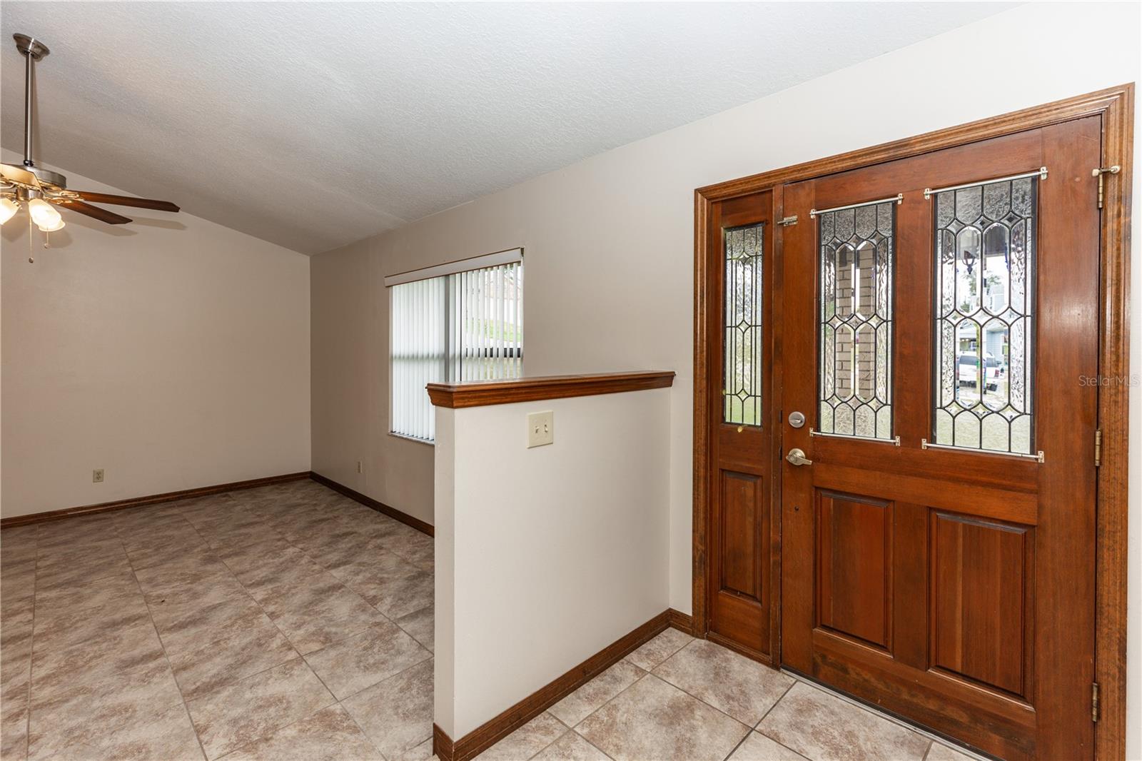 1811 SPRINGWOOD LANE