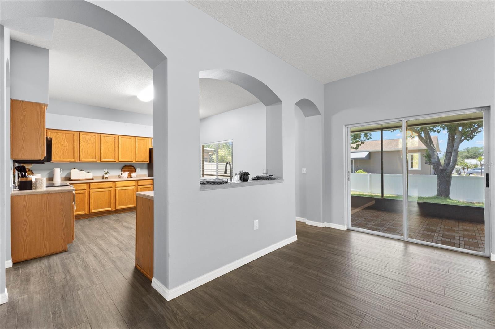 EASTLAKE OAKS PH 4 - Residential