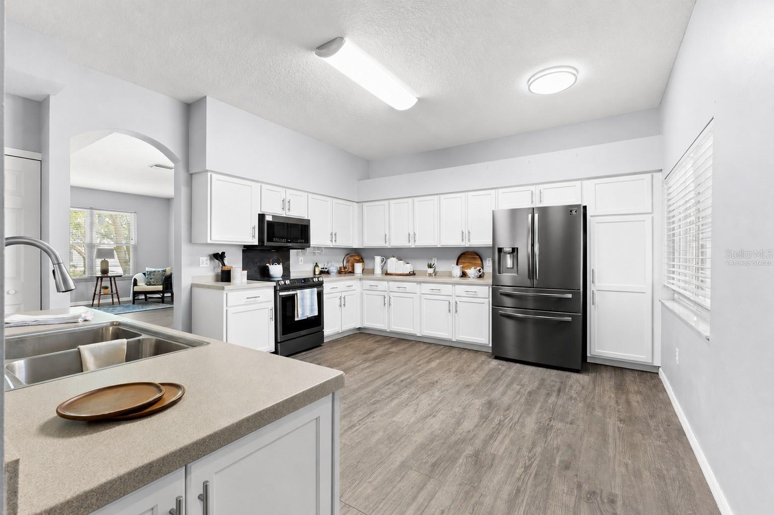 EASTLAKE OAKS PH 4 - Residential