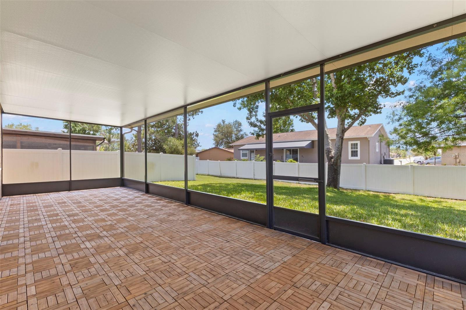 EASTLAKE OAKS PH 4 - Residential