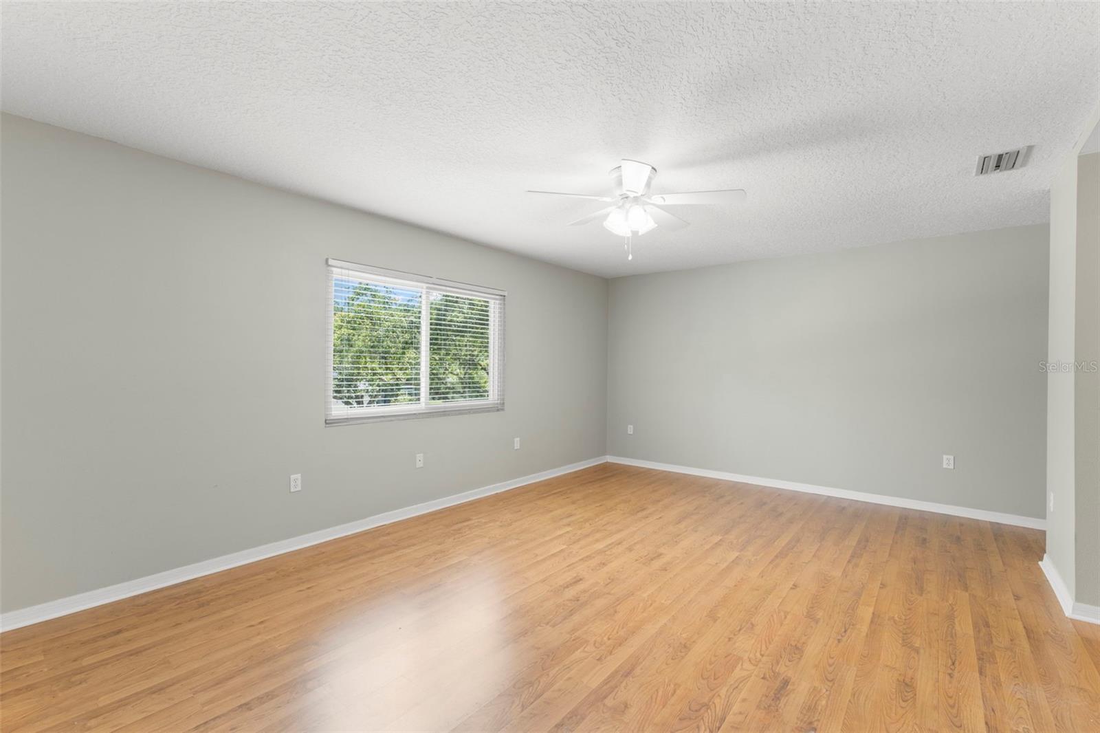 EASTLAKE OAKS PH 4 - Residential