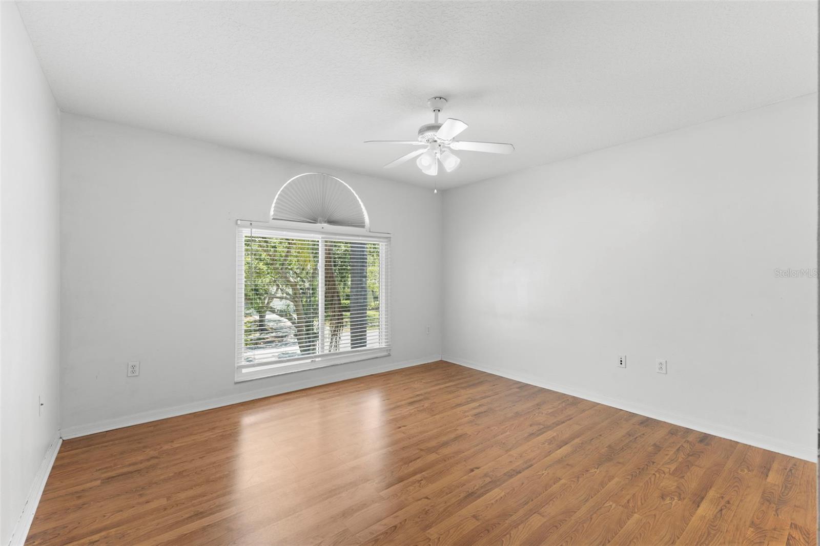 EASTLAKE OAKS PH 4 - Residential