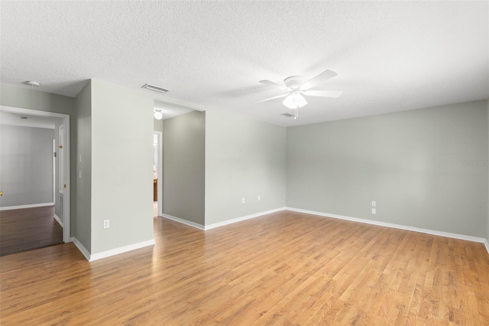 EASTLAKE OAKS PH 4 - Residential