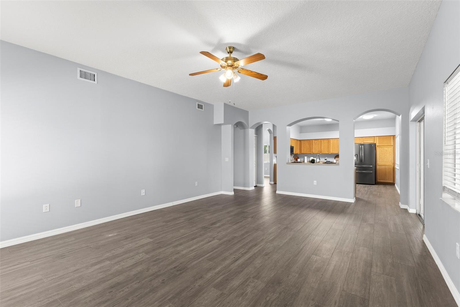 EASTLAKE OAKS PH 4 - Residential