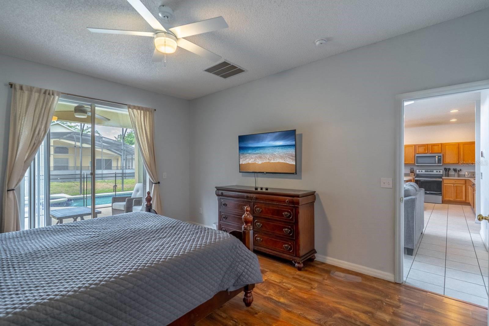 EMERALD ISLAND RESORT PH 4 - Residential